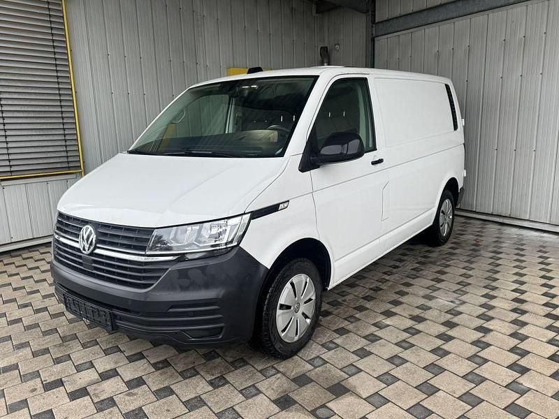 Gebraucht VW T6.1 150 PS (110 kW) 2023 Candyweiß Van