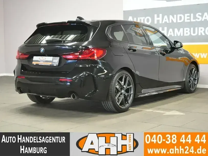 Gebraucht BMW 120 M Sport 190 PS (139 kW) 2022 Schwarz Kleinwagen