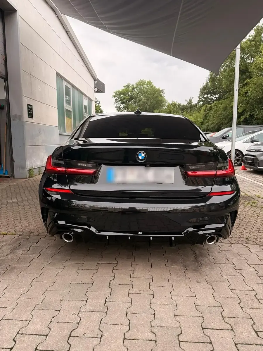 Gebraucht BMW 320 M Sport 184 PS (135 kW) 2019 Schwarz Limousine