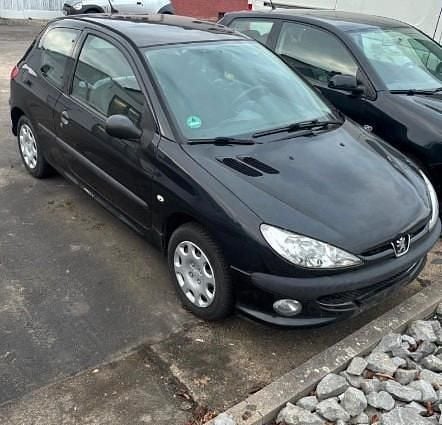 Schwarz Gebraucht 2008 Peugeot 206 Kleinwagen | 750 € (Guter Preis) - Bild 1/2