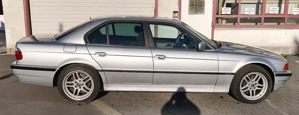 Gebraucht BMW 728 M Sport 193 PS (141 kW) 1997 Silber Limousine