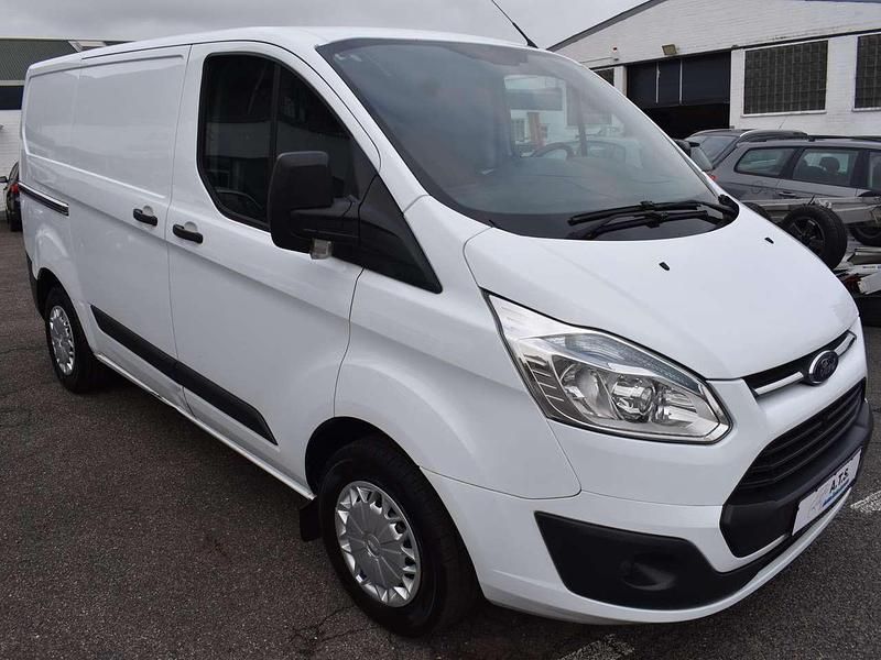 Frostweiß Gebraucht 2015 Ford Transit Custom Trend Van / Kleinbus | 7.990 € (Superpreis) - Bild 1/4