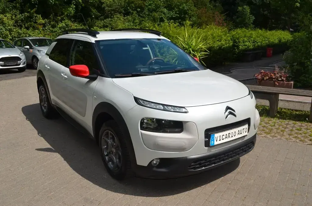 Gebraucht Citroën C4 99 PS (72 kW) 2016 Weiß Limousine
