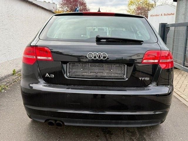 Gebraucht Audi A3 Attraction 125 PS (91 kW) 2011 Schwarz Kleinwagen