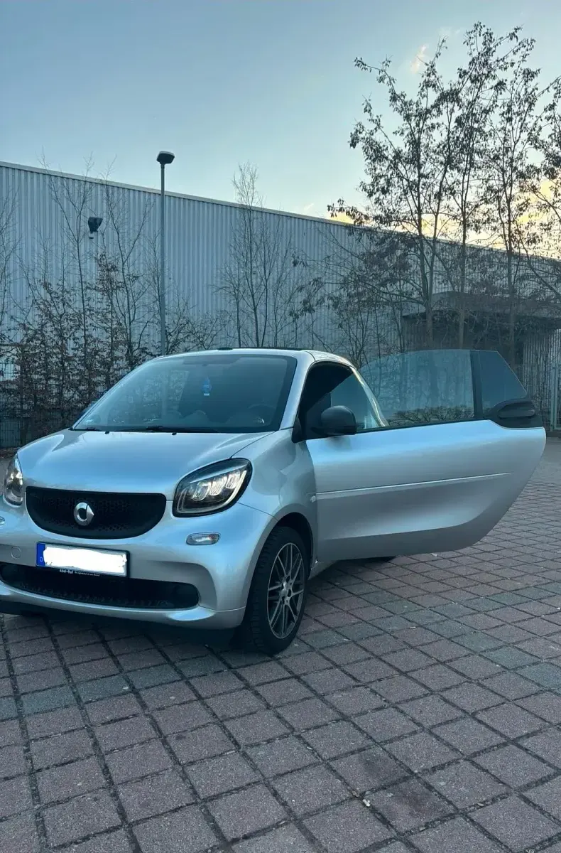 Gebraucht Smart ForTwo Cabrio Brabus 75 PS (55 kW) 2019 Silber Cabrio