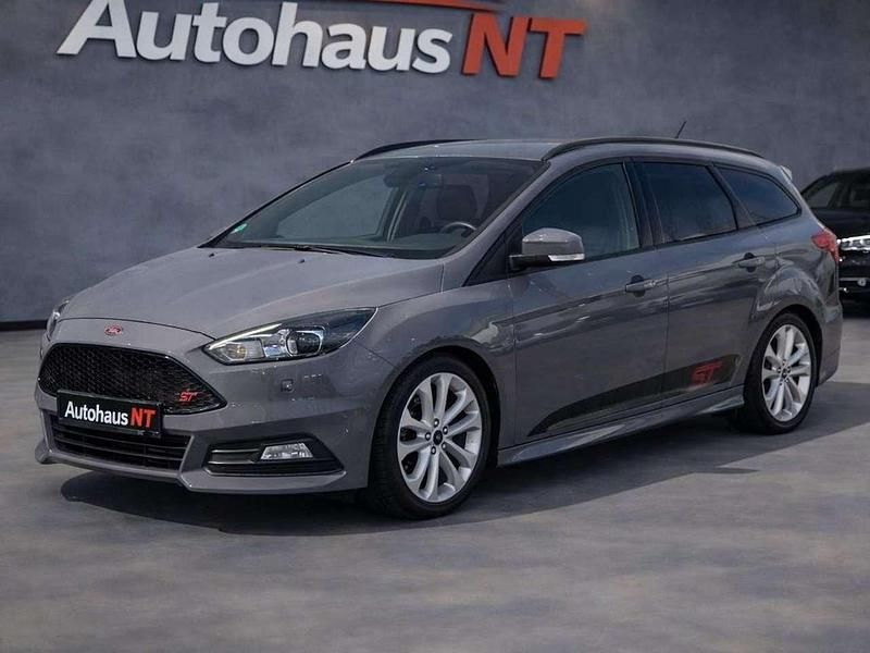 Gebraucht Ford Focus ST 185 PS (136 kW) 2016 Slategrau Kombi