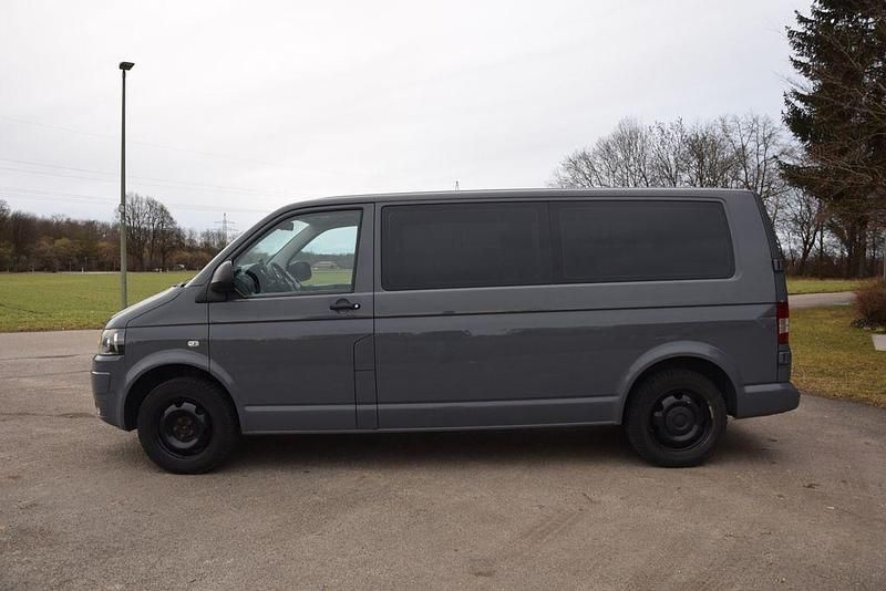 Gebraucht VW T5 179 PS (131 kW) 2011 Grau Van