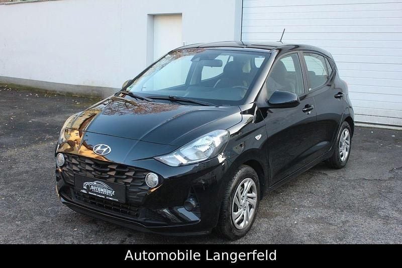 Gebraucht Hyundai i10 Select 110 PS (80 kW) 2021 Schwarz Kleinwagen