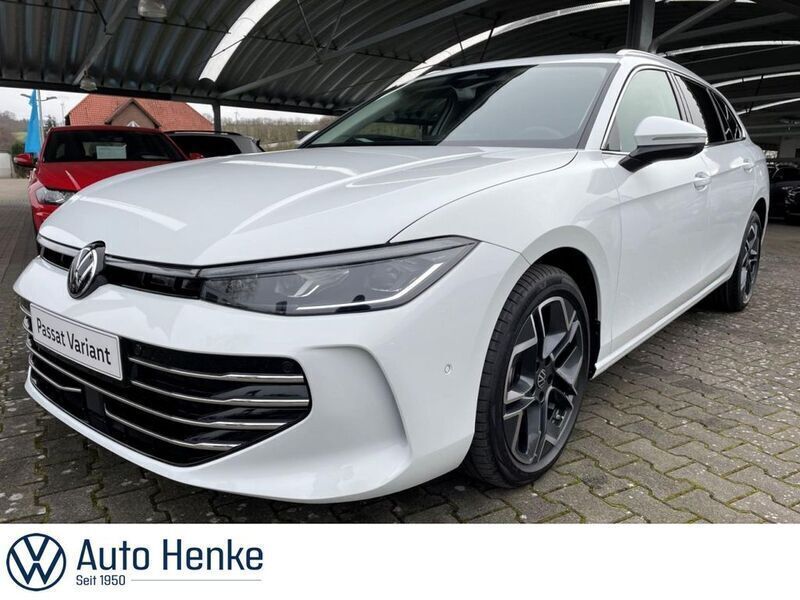 Gebraucht VW Passat Elegance+ 150 PS (110 kW) 2024 Pure white Kombi