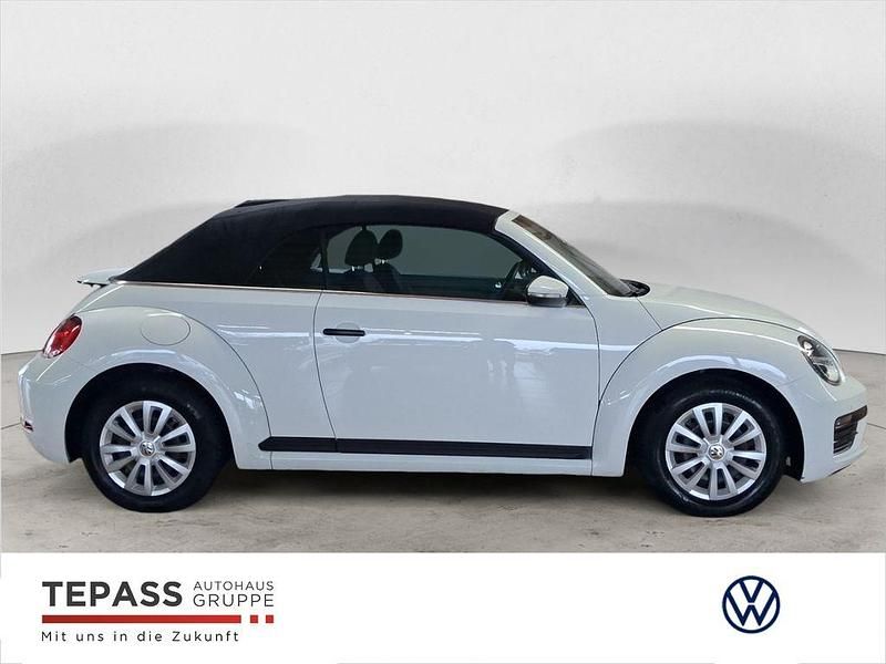 Gebraucht VW Beetle Cabriolet Comfortline 105 PS (77 kW) 2018 Weiss Cabrio