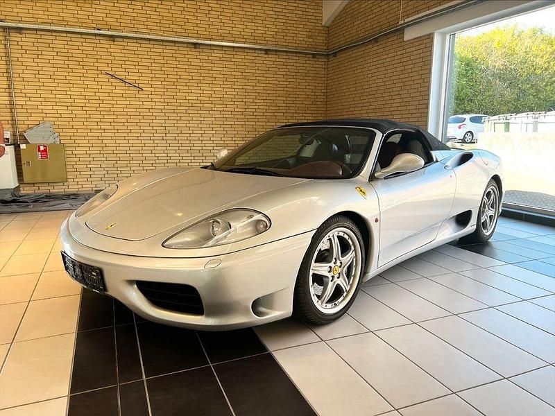 Gebraucht Ferrari 360 401 PS (294 kW) 2001 Silber Cabrio