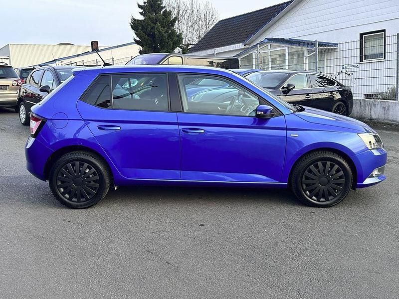 Gebraucht Skoda Fabia Ambition 110 PS (80 kW) 2017 Blau Limousine