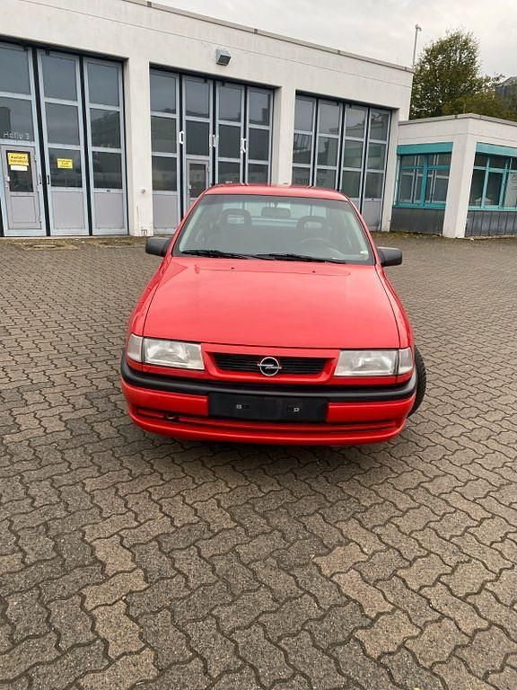 Gebraucht Opel Vectra 116 PS (85 kW) 1995 Rot Limousine
