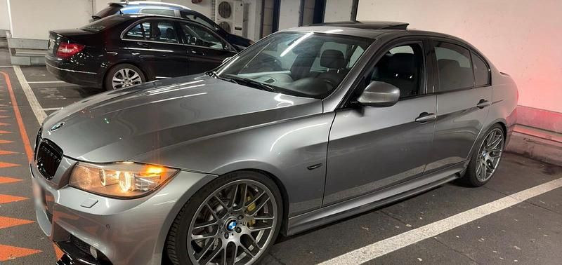 Gebraucht BMW 335 326 PS (239 kW) 2009 Silber Limousine