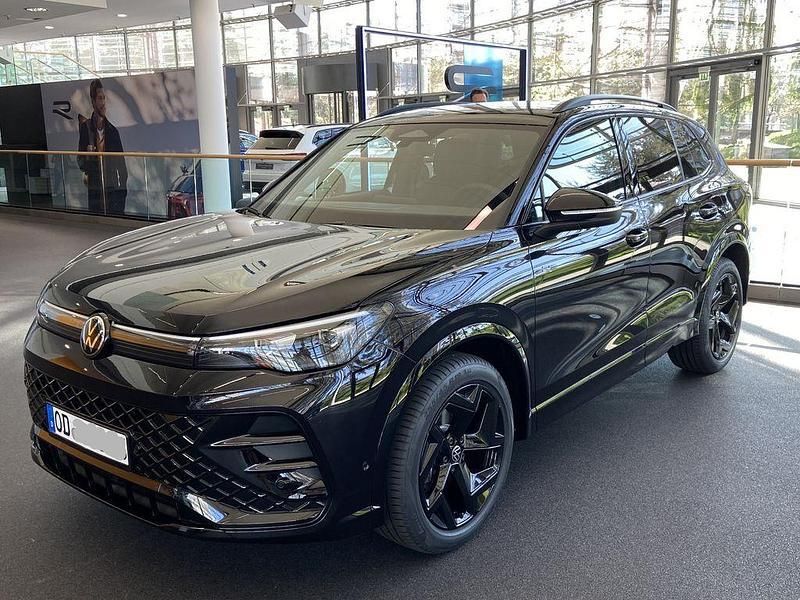 Schwarz Gebraucht 2025 VW Tiguan R-line SUV | 38.900 € (Fairer Preis) - Bild 1/4