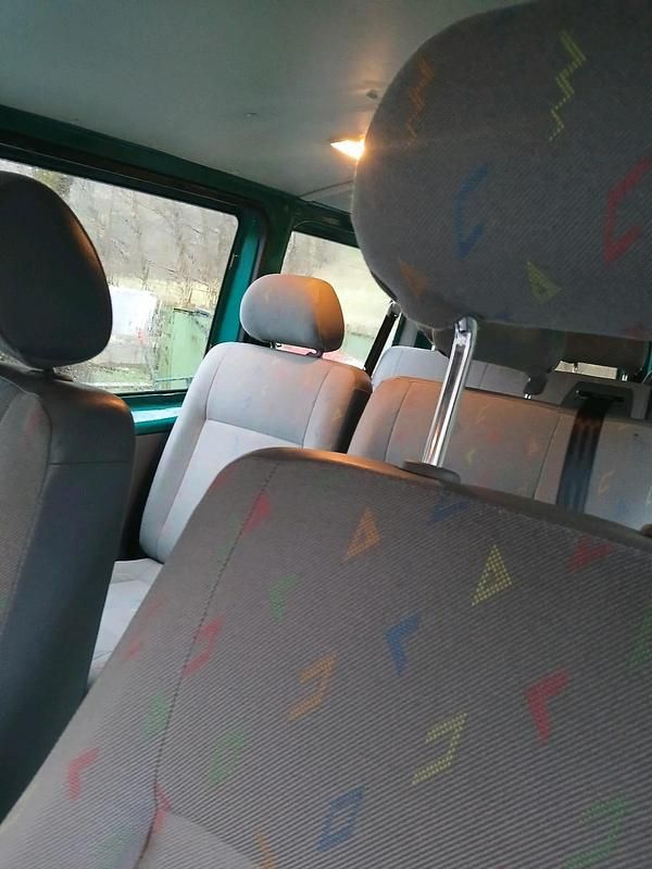 Gebraucht VW T5 75 PS (55 kW) 2006 Grün Van