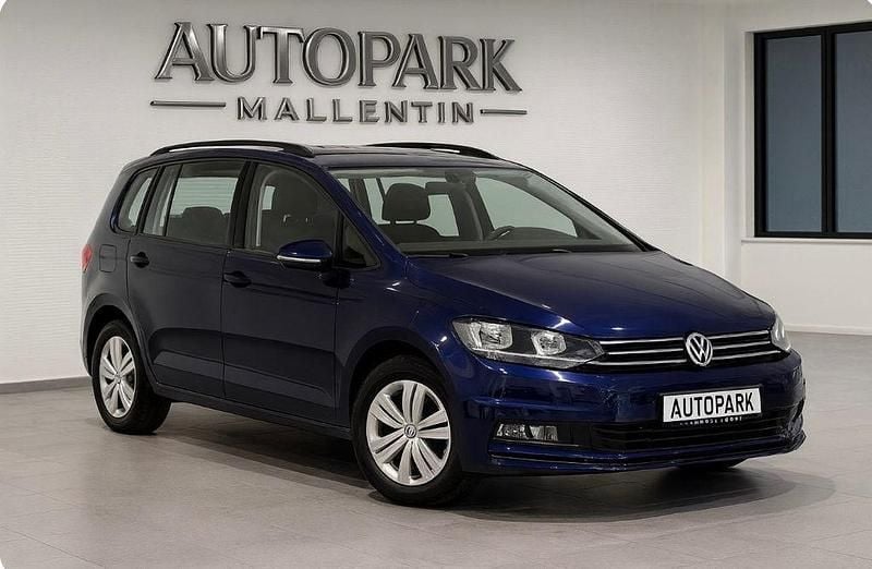 Blau Gebraucht 2018 VW Touran Van / Kleinbus | 17.900 € (Superpreis) - Bild 1/4