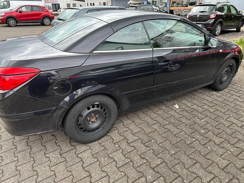 Gebraucht Opel Astra Cabriolet 150 PS (110 kW) 2008 Schwarz Cabrio