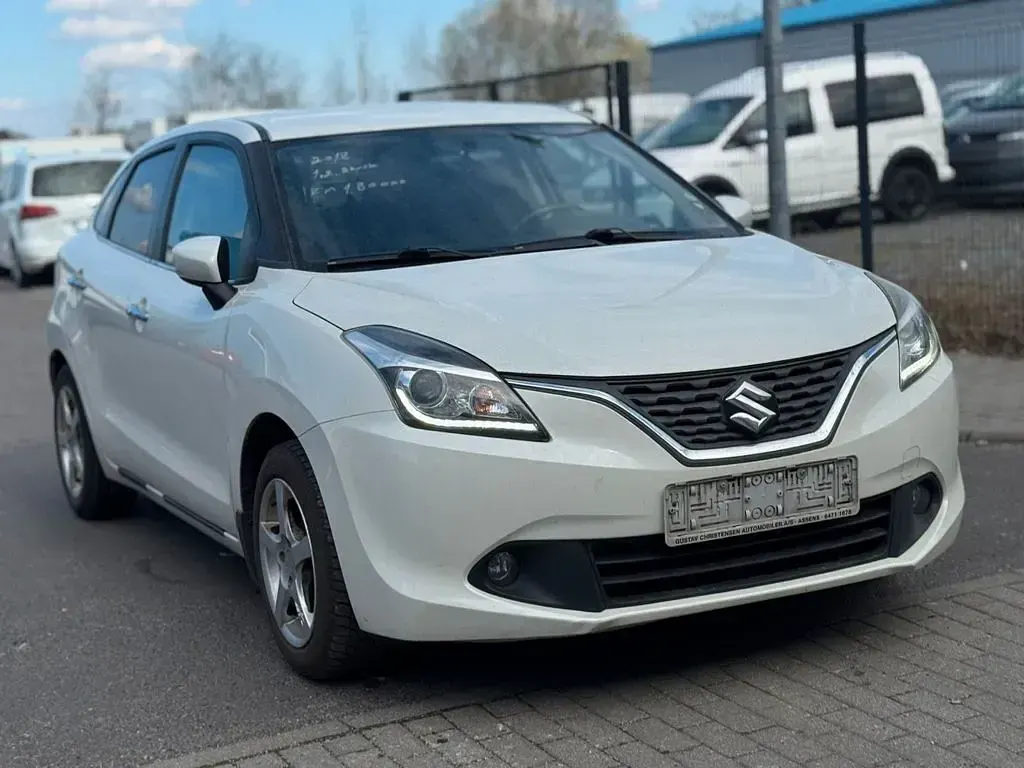 Gebraucht Suzuki Baleno Basic 90 PS (66 kW) 2018 Weiß Kleinwagen