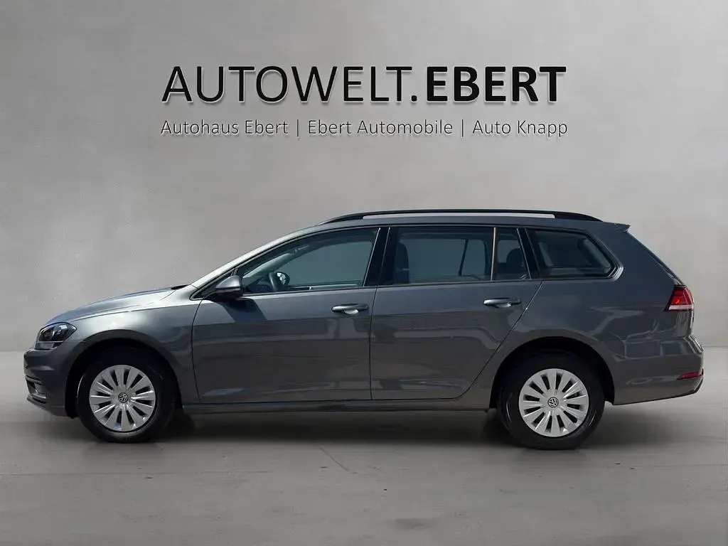 Gebraucht VW Golf VII Trendline 116 PS (85 kW) 2019 Indiumgrau Limousine