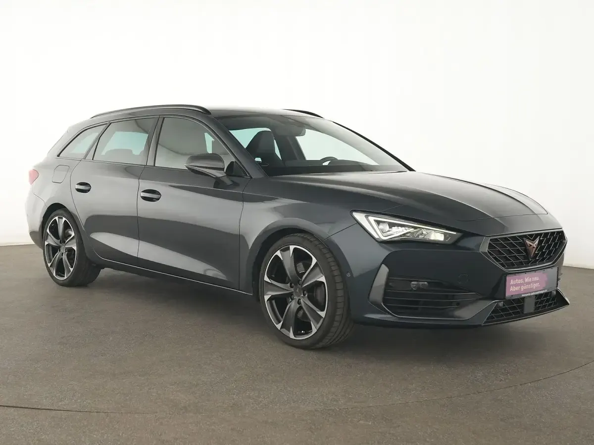Gebraucht Cupra Leon VZ 310 PS (228 kW) 2023 Magnetic tech grau Limousine