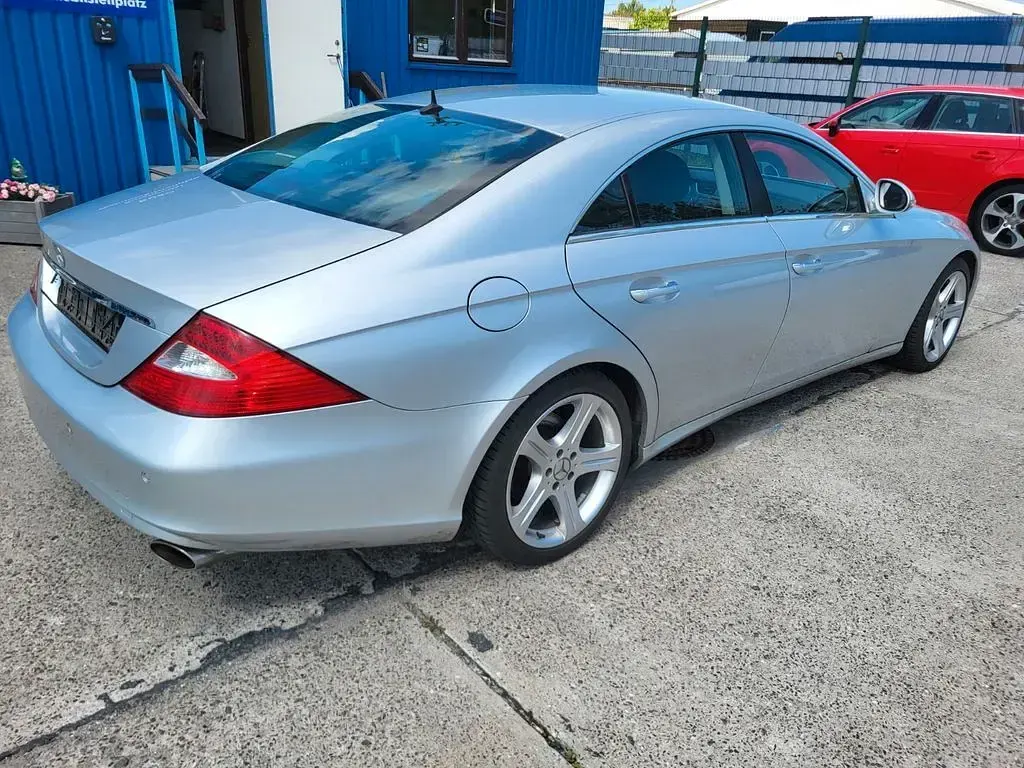 Gebraucht Mercedes CLS320 224 PS (164 kW) 2005 Silber Limousine