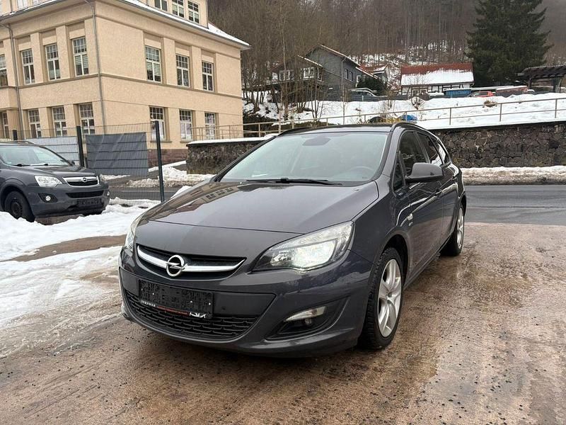 Gebraucht Opel Astra Active 140 PS (102 kW) 2013 Grau Kombi