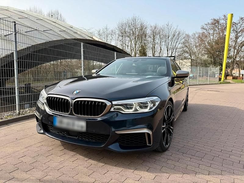 Gebraucht BMW M550 Performance 462 PS (339 kW) 2017 Schwarz Limousine