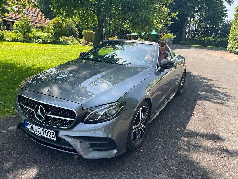 Grau Gebraucht 2020 Mercedes E220 Cabrio | 36.500 € (Superpreis) - Bild 1/4