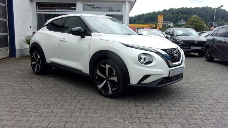 Weiß Gebraucht 2023 Nissan Juke Tekna SUV | 19.890 € (Fairer Preis) - Bild 1/4