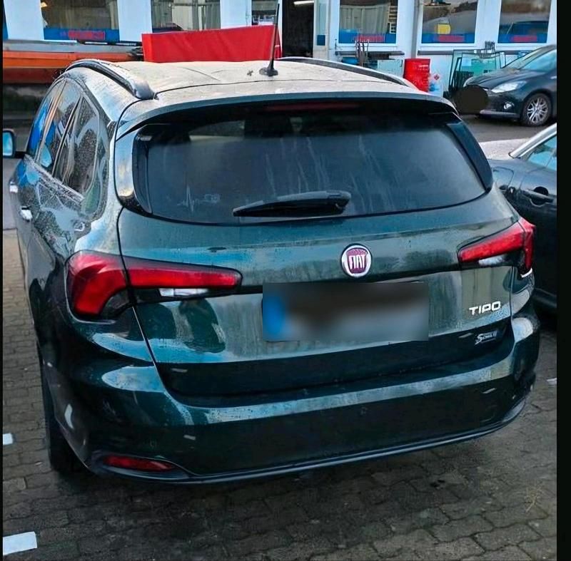 Gebraucht Fiat Tipo 120 PS (88 kW) 2019 Grün Kombi