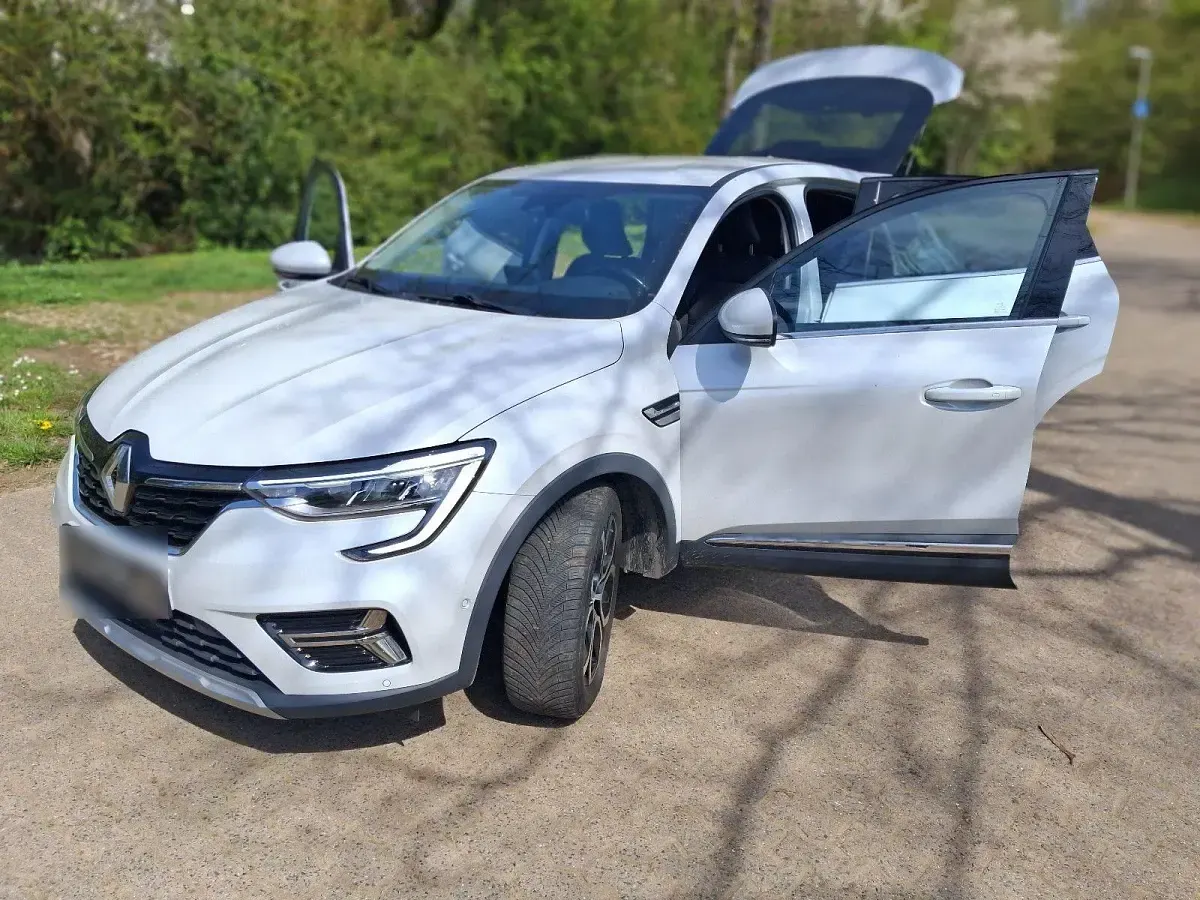 Gebraucht Renault Arkana Intens 140 PS (102 kW) 2021 Weiß SUV
