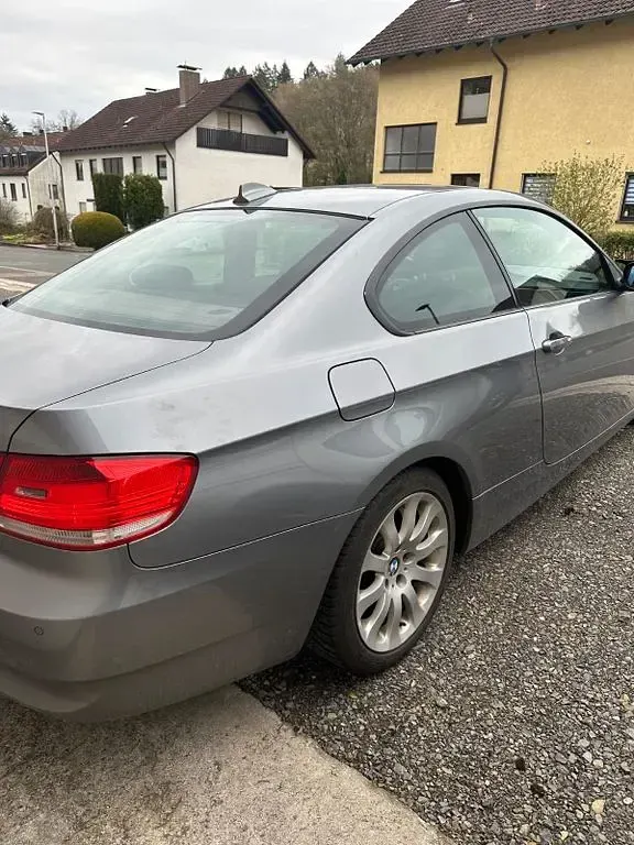 Używany BMW 330 Performance 272 KM (200 kW) 2007 Szary Coupe