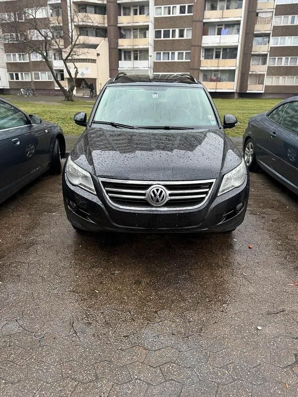 Schwarz Gebraucht 2009 VW Tiguan SUV | 4.830 € (Fairer Preis) - Bild 1/4
