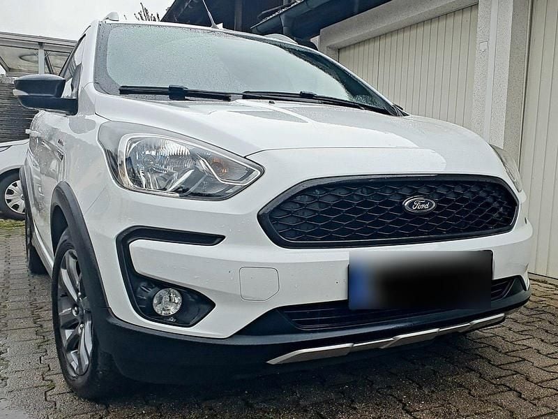 Second-hand Ford Ka Active 86 CP (63 kW) 2019 Alb Berlinǎ