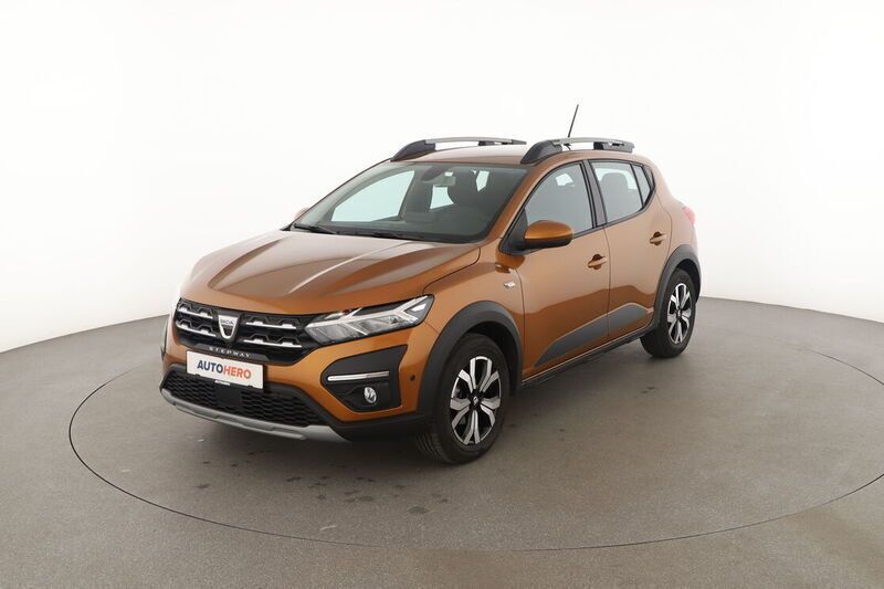 Orange Gebraucht 2022 Dacia Sandero Comfort Kleinwagen | 15.640 € (Fairer Preis) - Bild 1/4