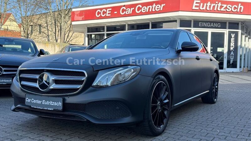 Iridiumsilber metalliclack Gebraucht 2018 Mercedes E220 Avantgarde Limousine | 23.999 € (Guter Preis) - Bild 1/4