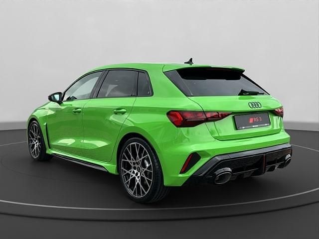 Gebraucht Audi RS3 Sportback Ambiente 400 PS (294 kW) 2025 Kyalamigrün Kleinwagen