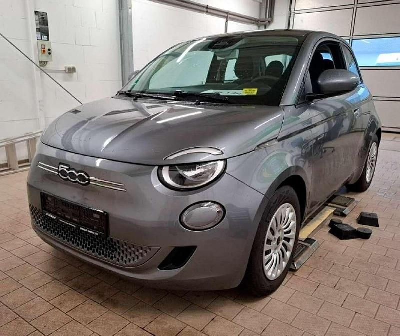 Grau Gebraucht 2023 Fiat 500e Kleinwagen | 21.898 € (Fairer Preis) - Bild 1/4
