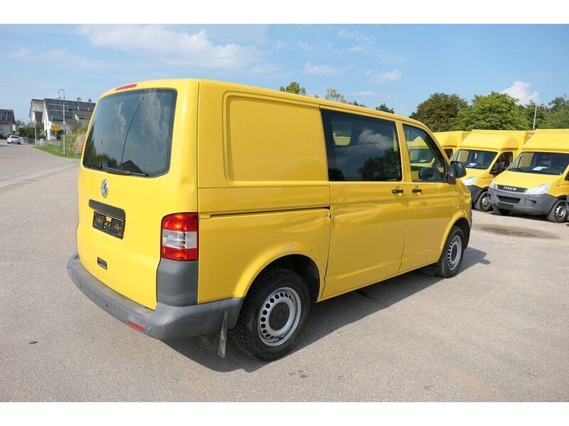 Gebraucht VW T5 84 PS (61 kW) 2011 Ginstergelb r1032 Van
