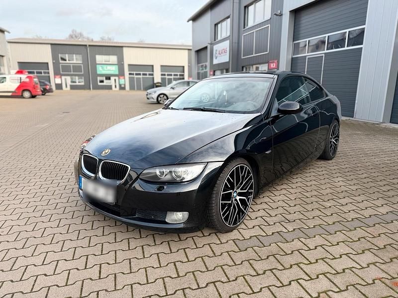 Schwarz Gebraucht 2008 BMW 320 Performance Coupé | 6.000 € (Superpreis) - Bild 1/4