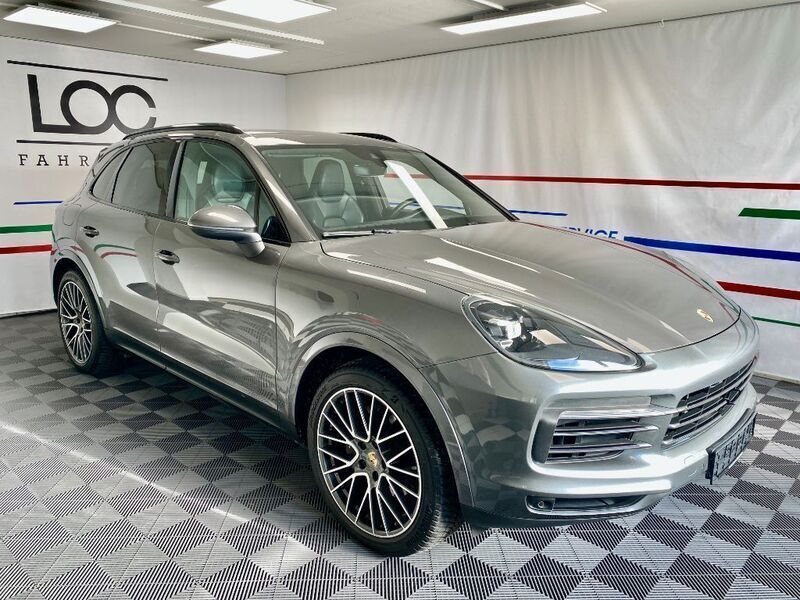 Quarzitgrau met. Gebraucht 2019 Porsche Cayenne SUV | 46.700 € (Guter Preis) - Bild 1/4
