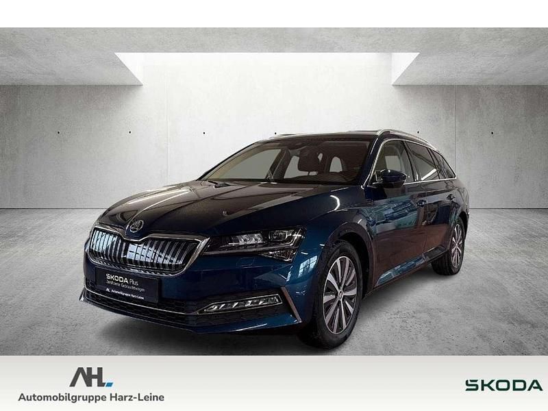 Gebraucht Skoda Superb Style 218 PS (160 kW) 2022 Blau Kombi