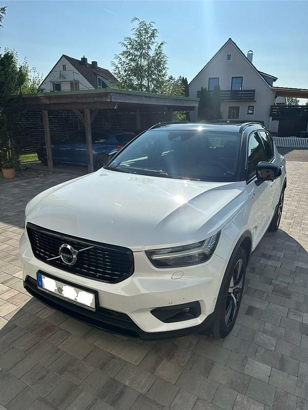 Gebraucht Volvo XC40 R-Design 190 PS (139 kW) 2018 Weiß SUV