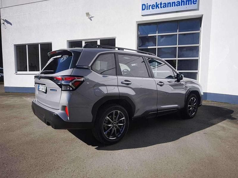 Neu Subaru Forester 136 PS (100 kW) 2025 Riverrockpearl SUV