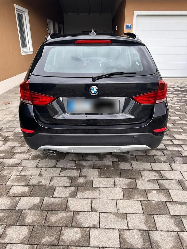 Second-hand BMW X1 184 CP (135 kW) 2013 Negru SUV