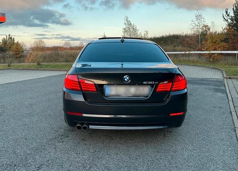 Gebraucht BMW 530 245 PS (180 kW) 2010 Grau Limousine