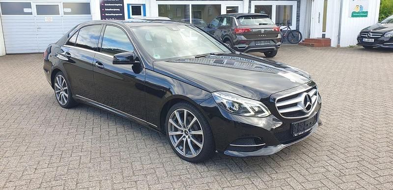 Gebraucht Mercedes E220 170 PS (125 kW) 2016 Schwarz Limousine