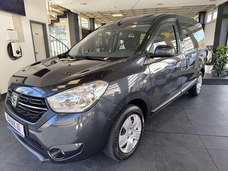 Gebraucht Dacia Dokker Comfort 102 PS (75 kW) 2017 Grau "comete" Van / Kleinbus