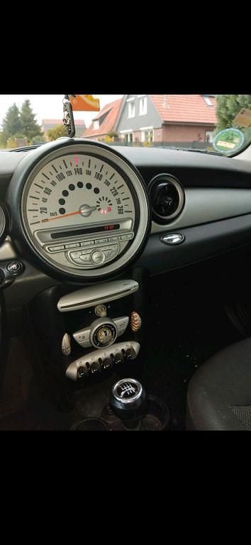 Gebraucht Mini ONE 95 PS (69 kW) 2009 Schwarz Kleinwagen